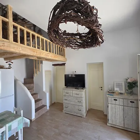 The Weaver's House