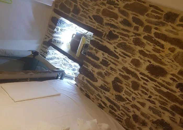 아파트 The Weaver's House *